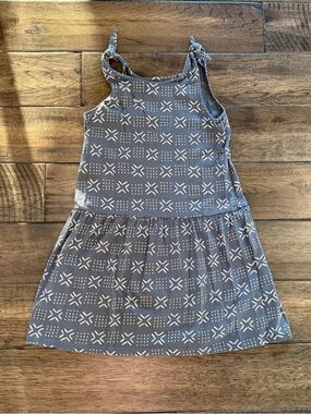 Tea Collection Gray Sleeveless Casual Dress with White Geometric Print, Size 7